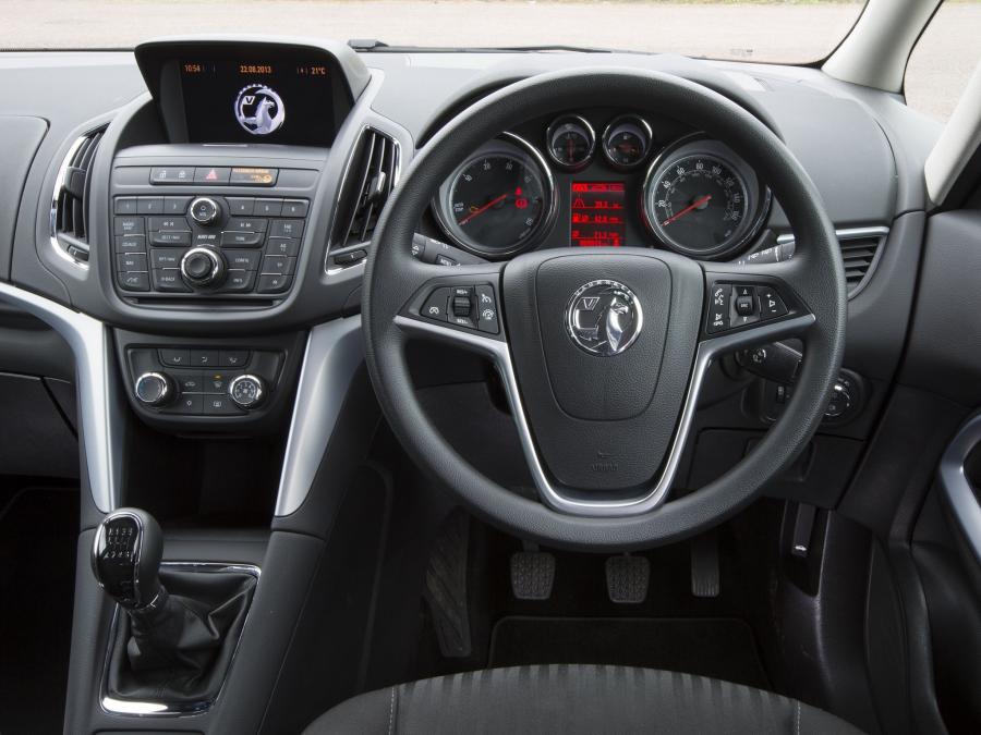  Vauxhall Zafira Tourer ecoFLEX 2011 года  (фото 7 из 16)